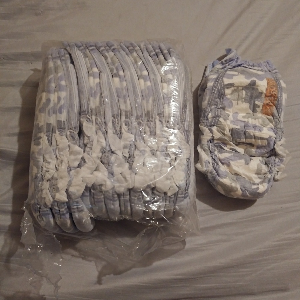 🌸14 Goodnites! *! Boys size XL! *!